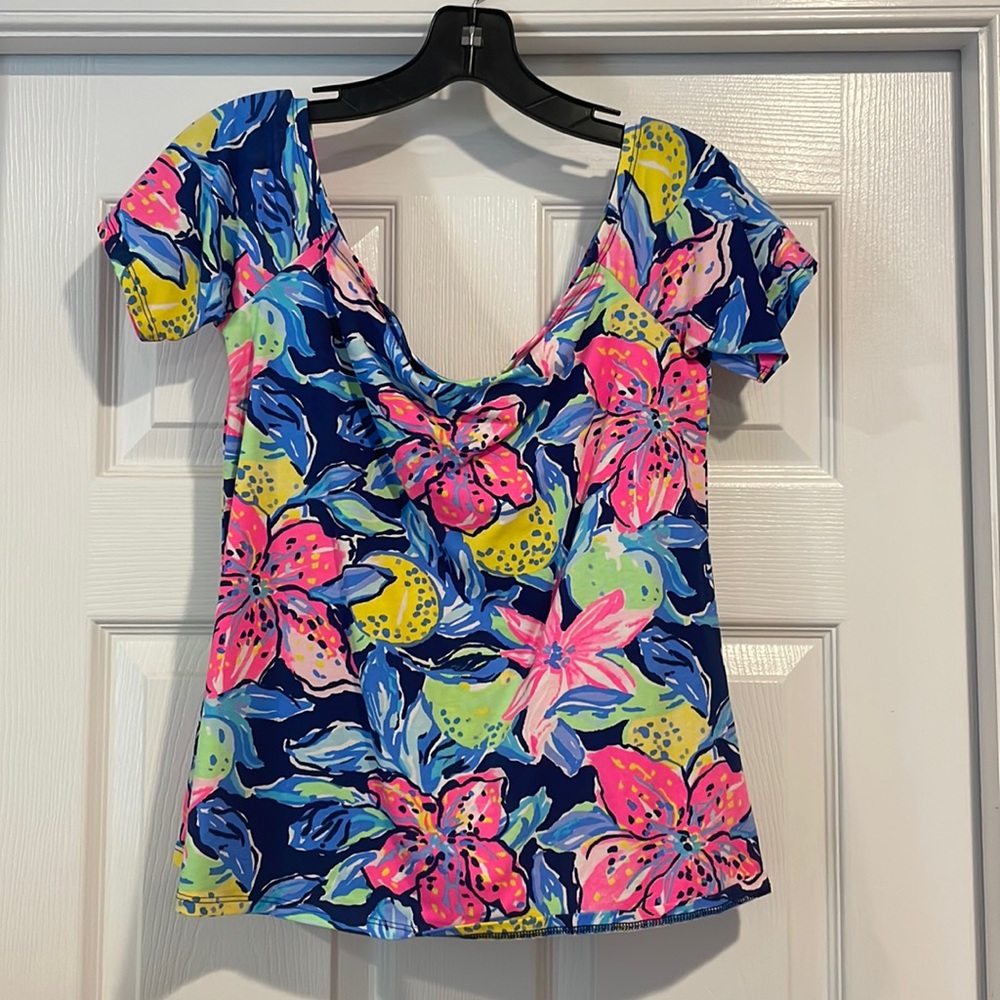Lilly Pulitzer Keira top size medium